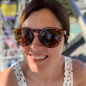 Meet your Posher, Kelly